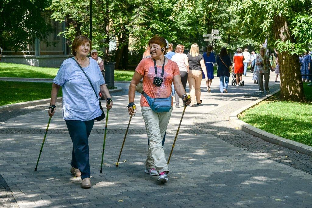 Дачникам напомнили об онлайн-занятиях по программе «Московское долголетие»