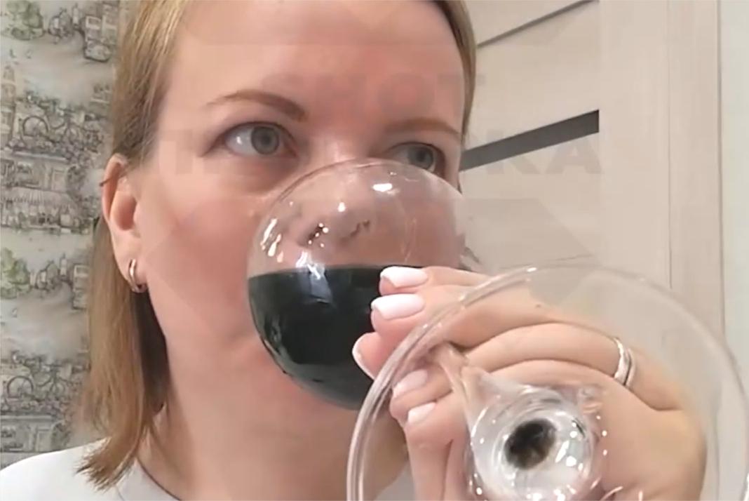 Новый тренд на зеленую воду захватил Москву