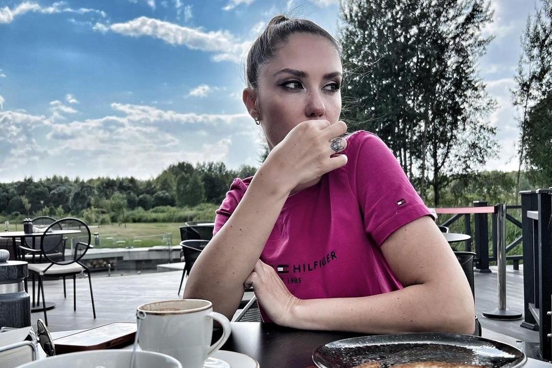 Агата Муцениеце высказалась о самостоятельной жизни женщины без партнера