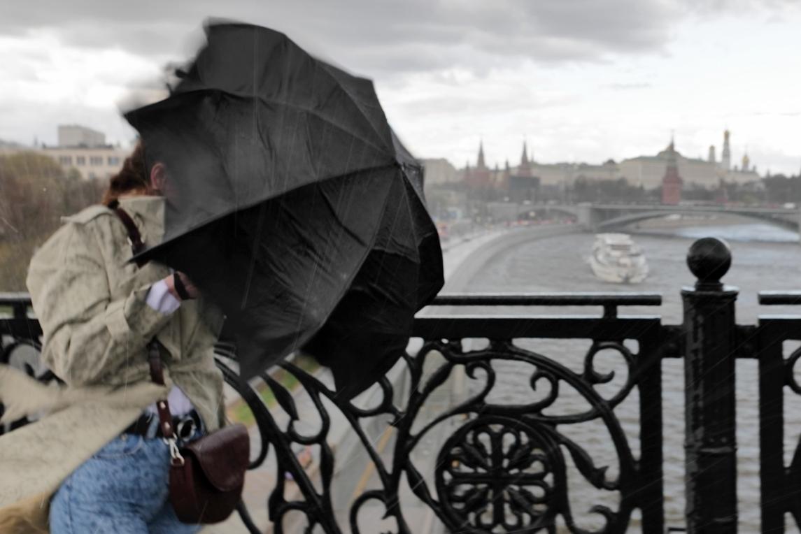 Может снести крышу! На Москву обрушится супер-шторм