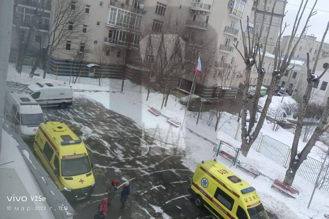 Массовое отравление детей произошло в школе в центре Москвы