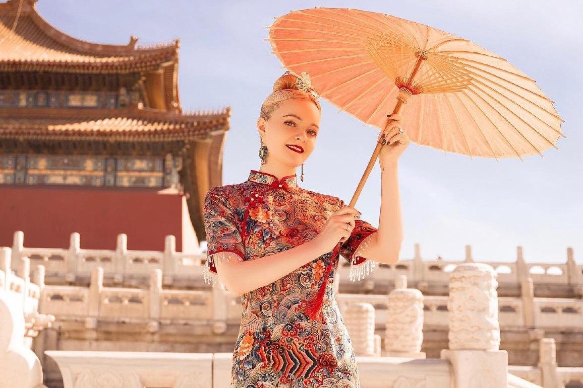 Чемпионка мира по китайскому языку развеяла миф о китайских стандартах красоты