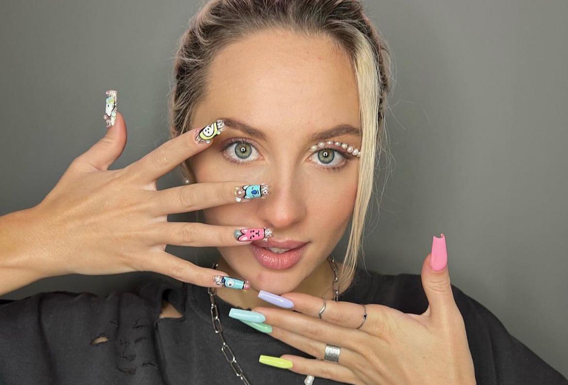 Московская маникюрщица пожаловалась на хамство клиентов