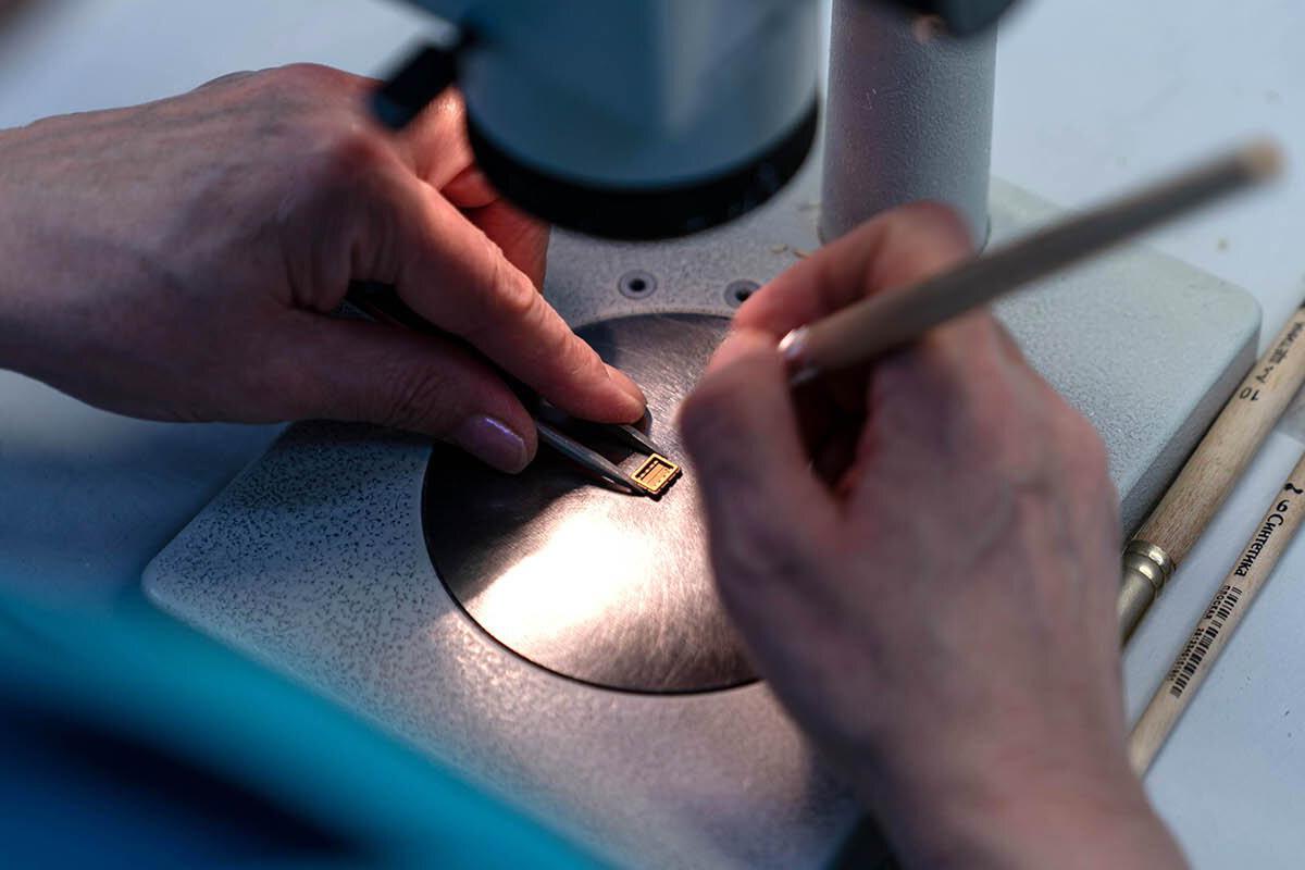 Стало известно необходимое для производства микрочипов количество золота