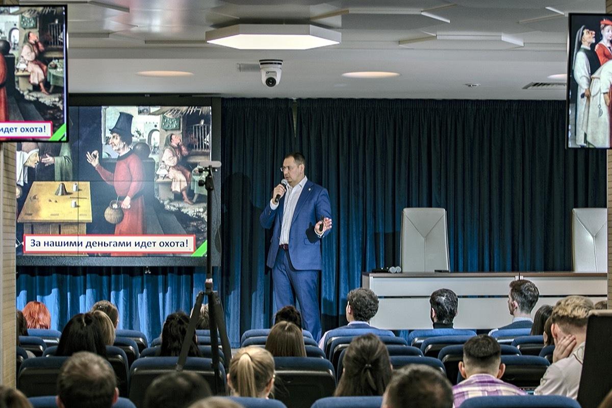 Раскрыта частота появления новых финансовых пирамид в России