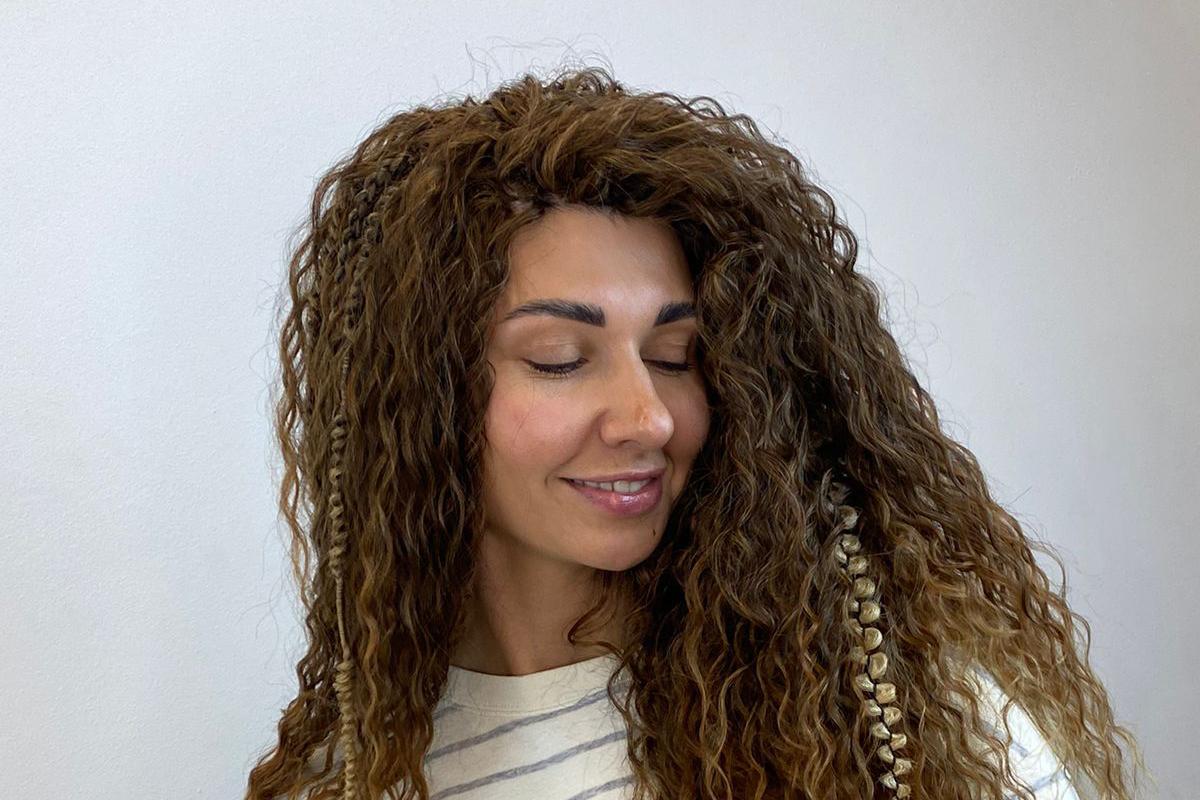 Эксперт по прическам с плетением призвала россиянок к весенним экспериментам
