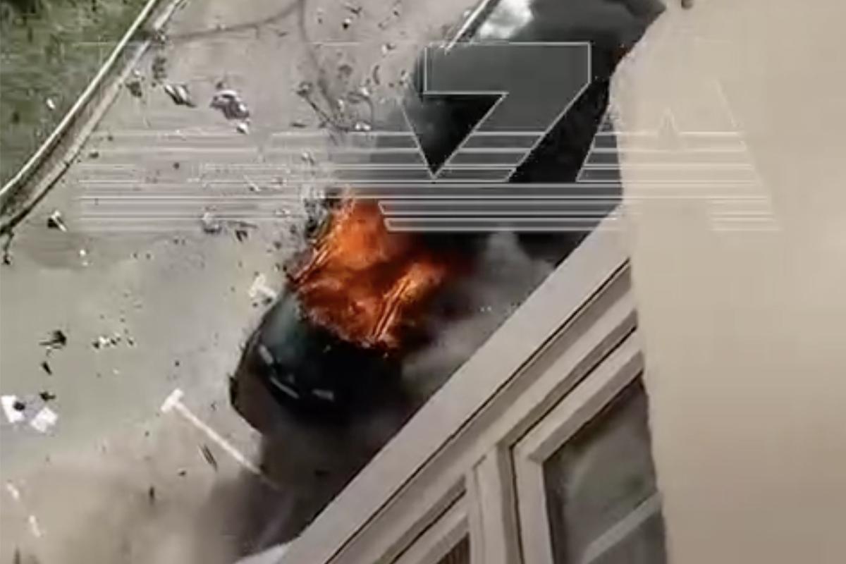 Автомобиль взорвался в Подмосковье