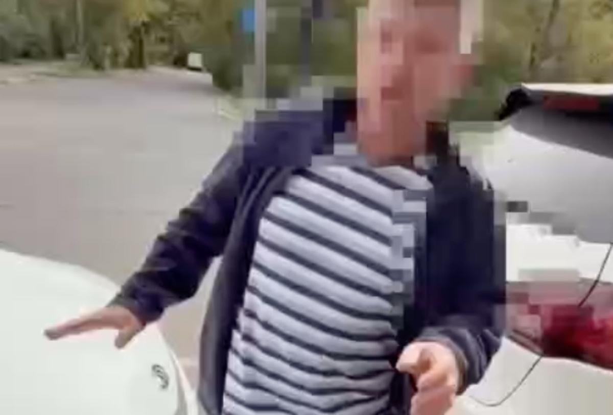 Мужчина напал на женщину с ребенком из-за парковки в Подмосковье