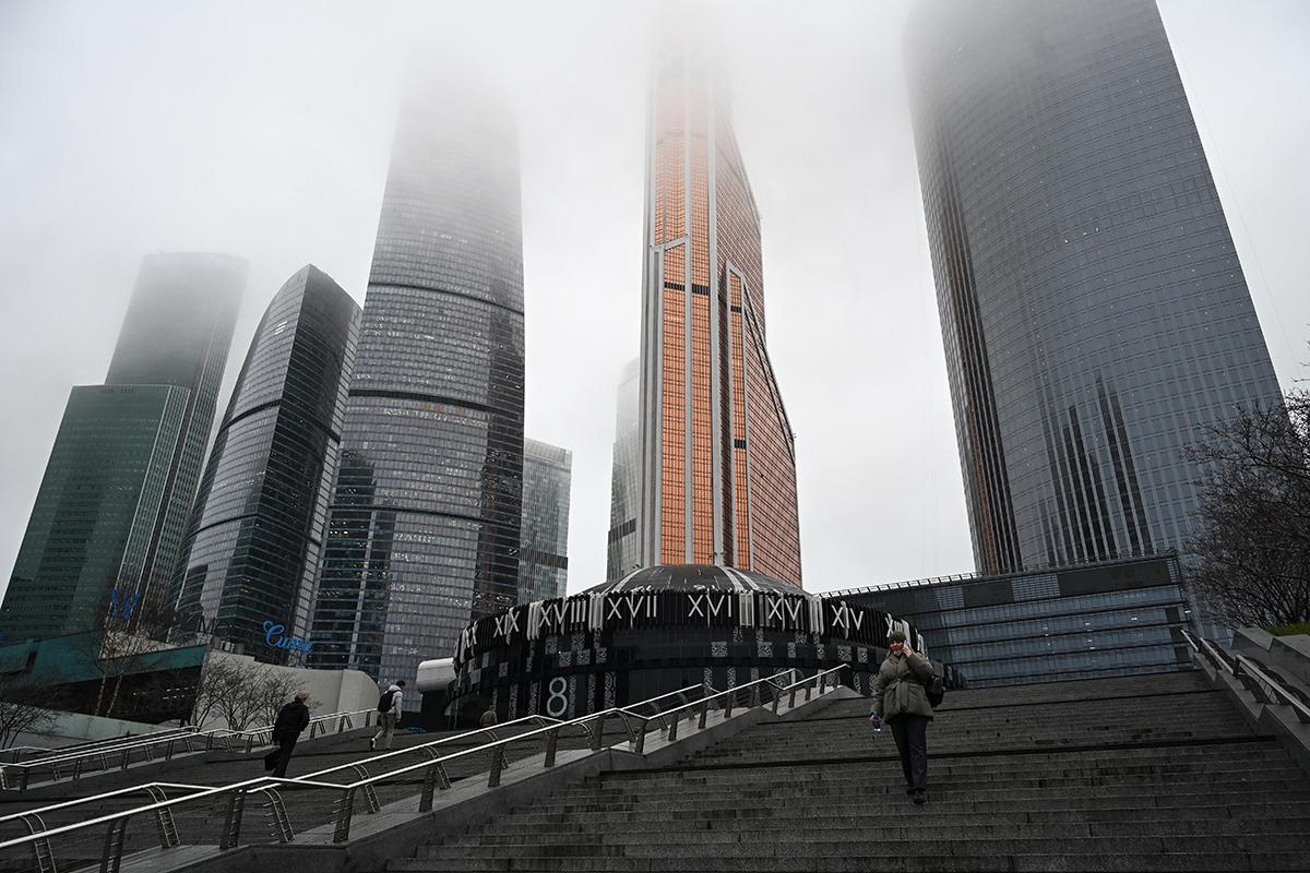 Москвичам рассказали о морозах и тумане на этой неделе