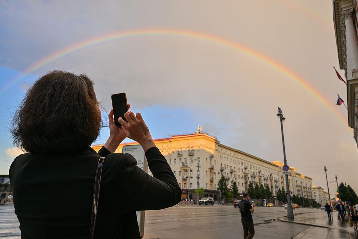 Москвичам назвали лучшее время для наблюдения радуги