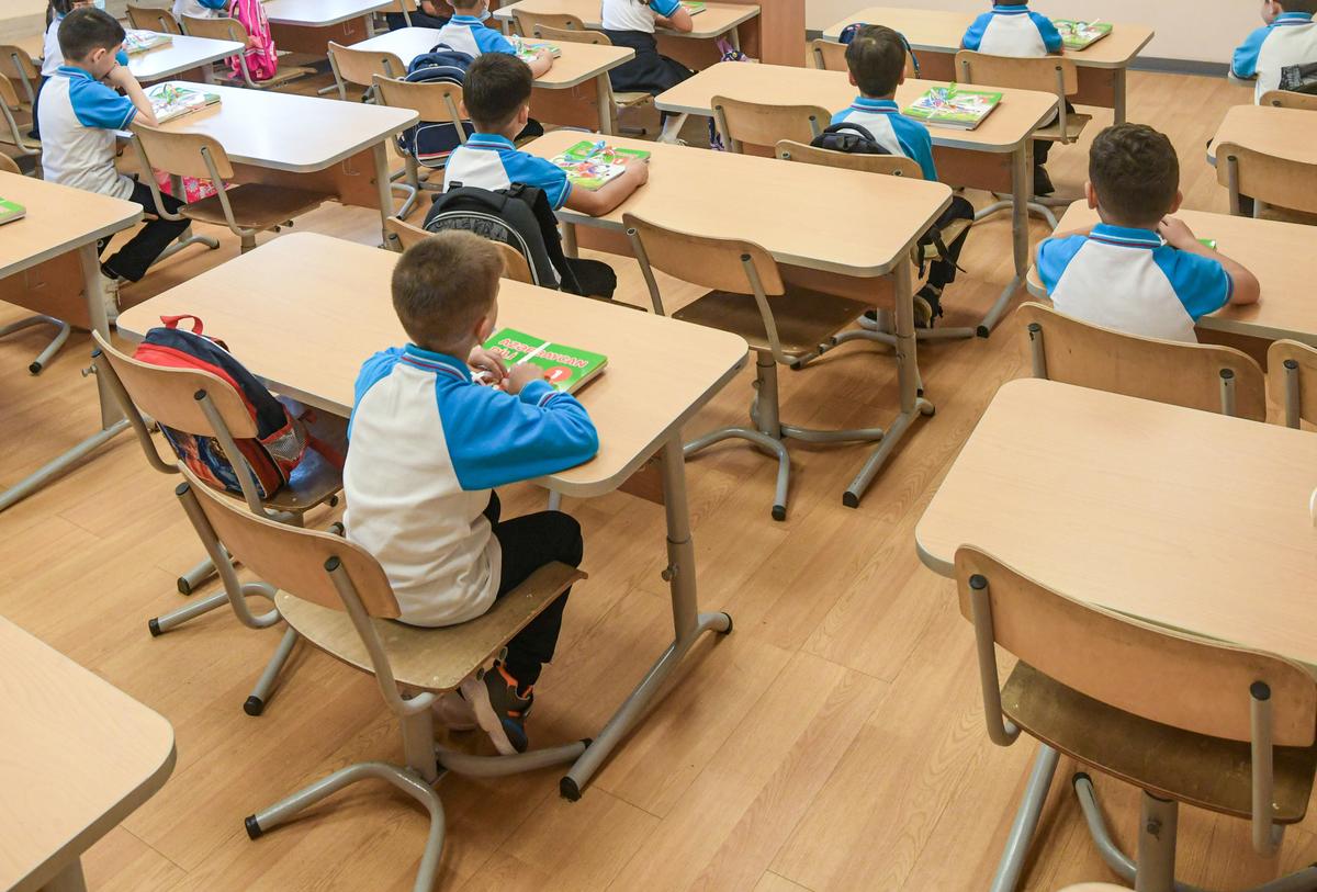 Новая четырехэтажная школа в москве. Школы москвы. Школа 2044 дмитровское шоссе. Найти московские школы. Школа 55 москва.