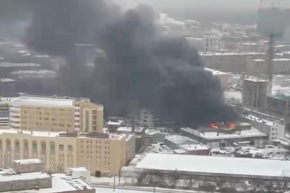 Пожар на севере Москвы попал на видео - Мослента