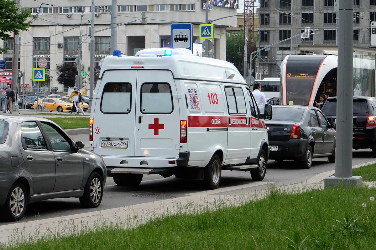 Три человека попали под электричку в Москве - Мослента