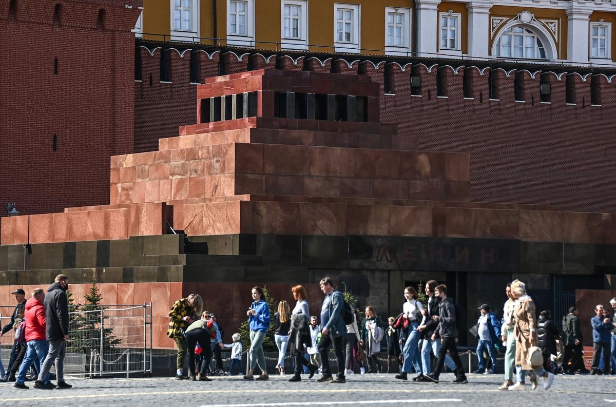 В Москве мужчина попытался поджечь Мавзолей Ленина - Мослента