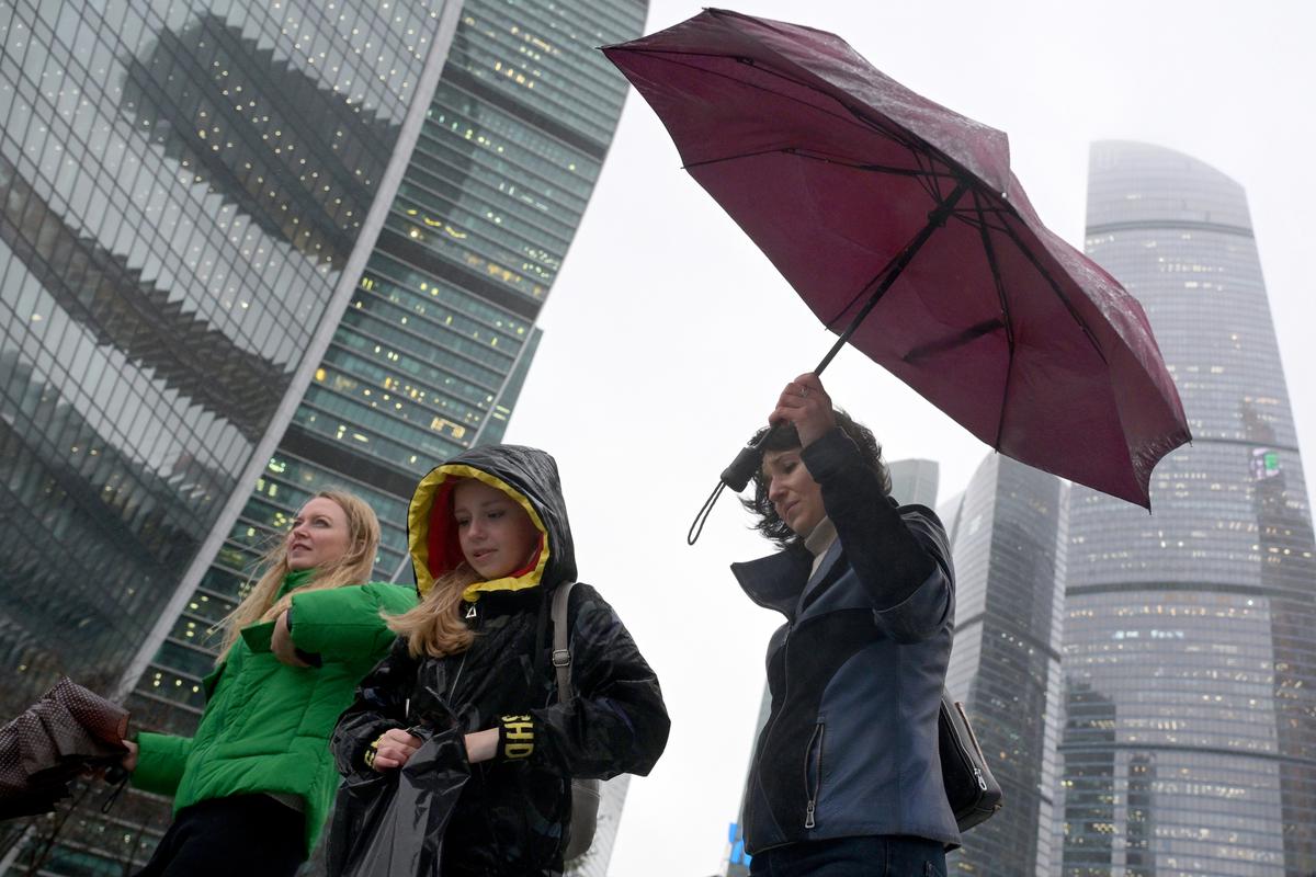 Москвичам пообещали сильный дождь и похолодание - Мослента