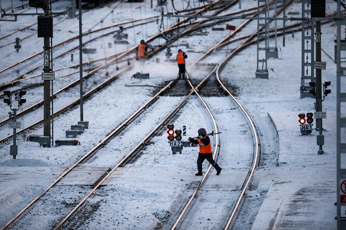 В Подмосковье поезда насмерть сбили двух мужчин - Мослента