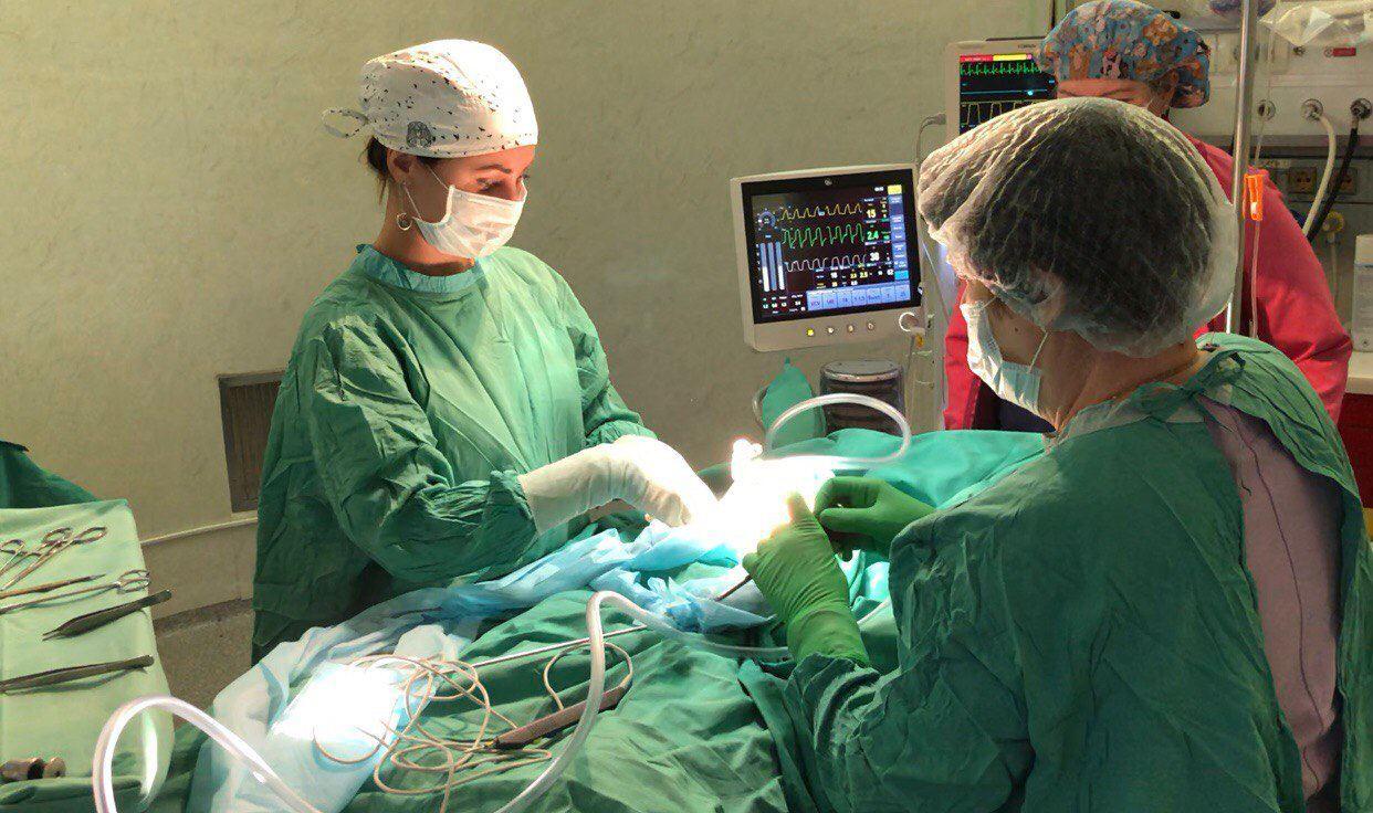 Мальчику с нарушением свертываемости крови удалили паховую грыжу