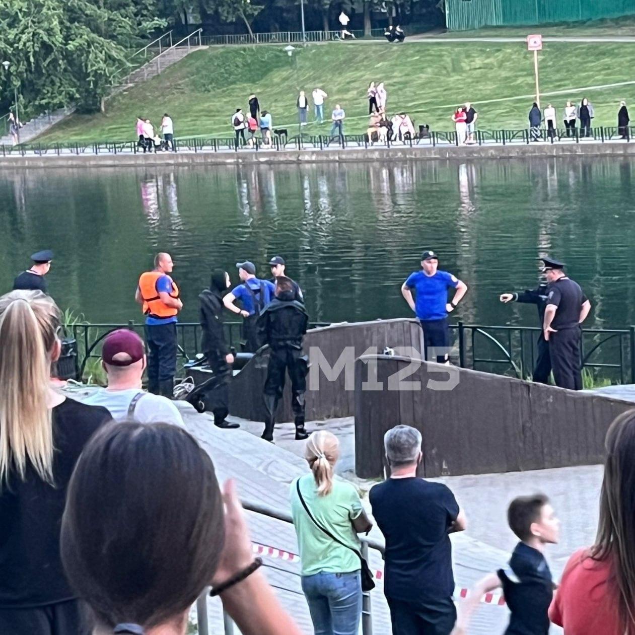 Мужчина утонул в Беловежском пруду в Москве