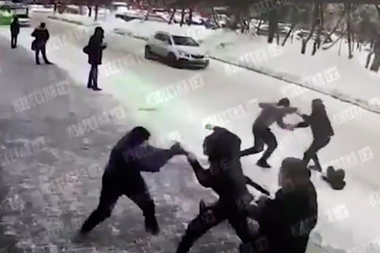 Россияне сравнили массовую драку в Москве с танцами