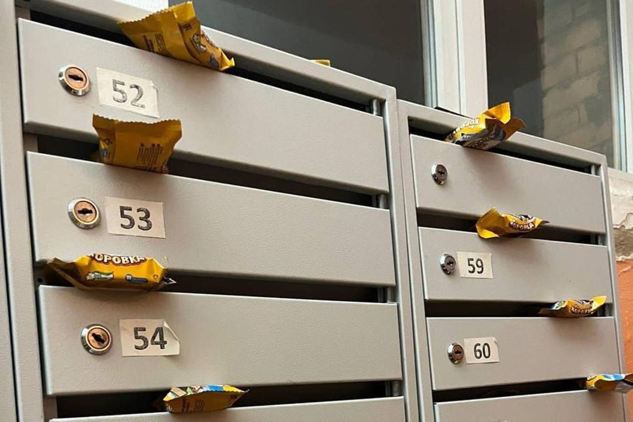 Москвичка нашла способ извиниться перед соседями за грязь от ремонта