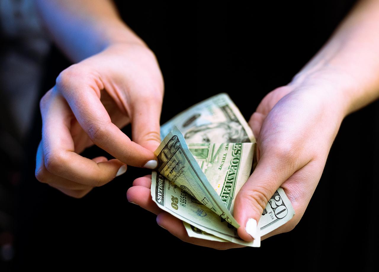 Финансист назвал лучшие способы хранения наличной валюты