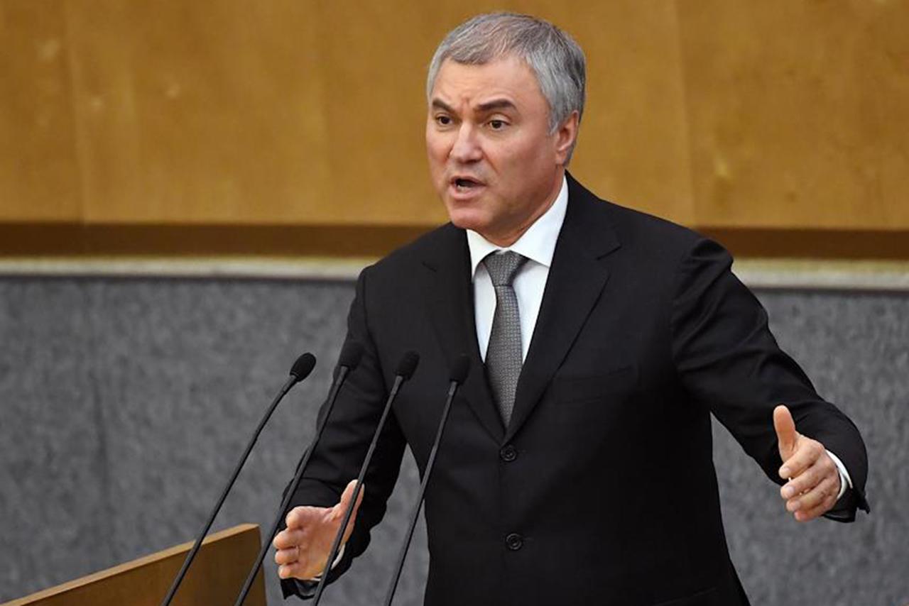 Спикер Госдумы Вячеслав Володин опроверг информацию о смерти Жириновского