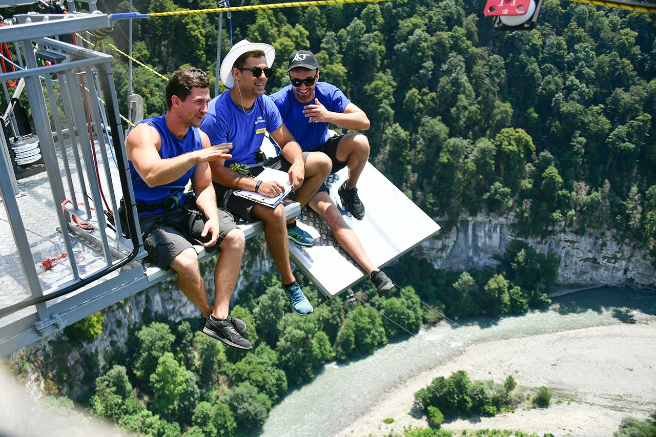 Россияне признались в готовности экономить на отдыхе и ряде покупок