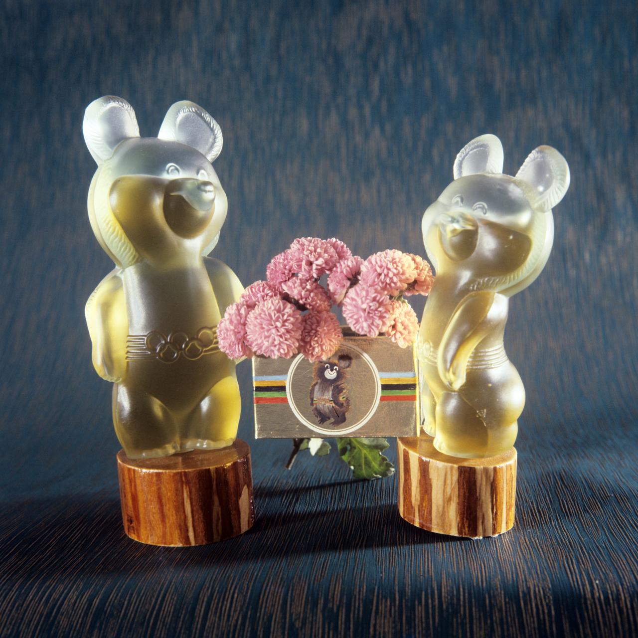 Названы способы использования советских одеколонов