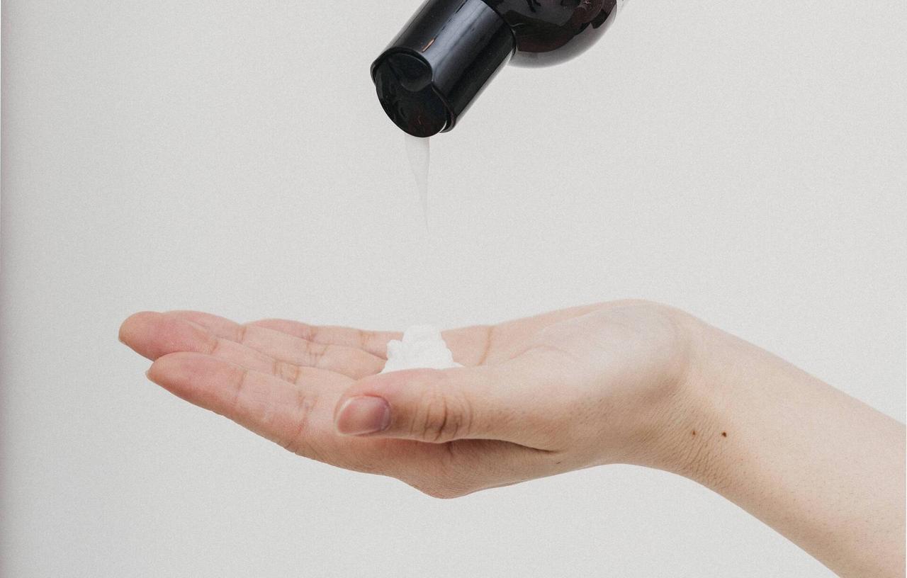 Названы простые способы придать волосам объем