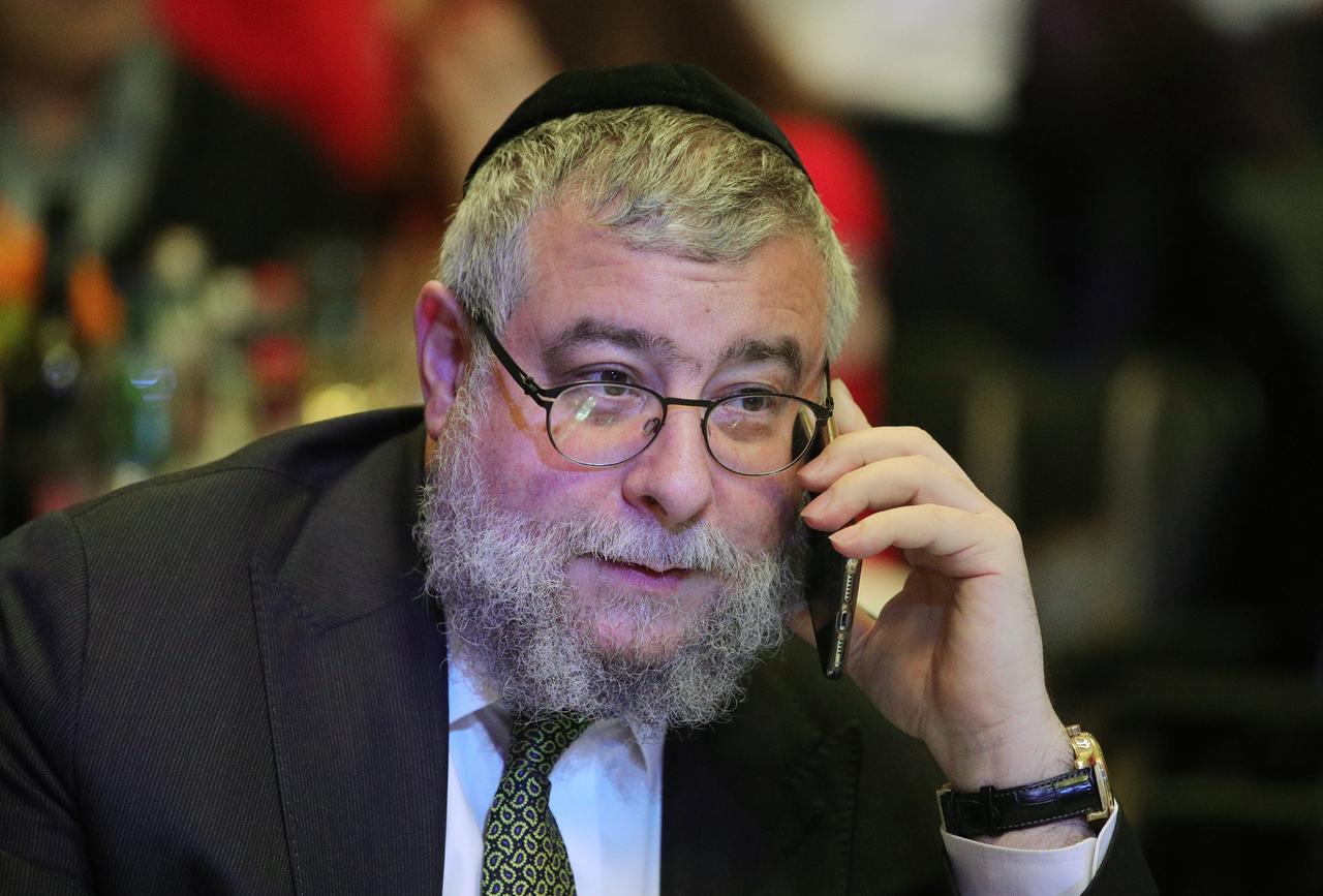 Главный раввин Москвы покинул столицу