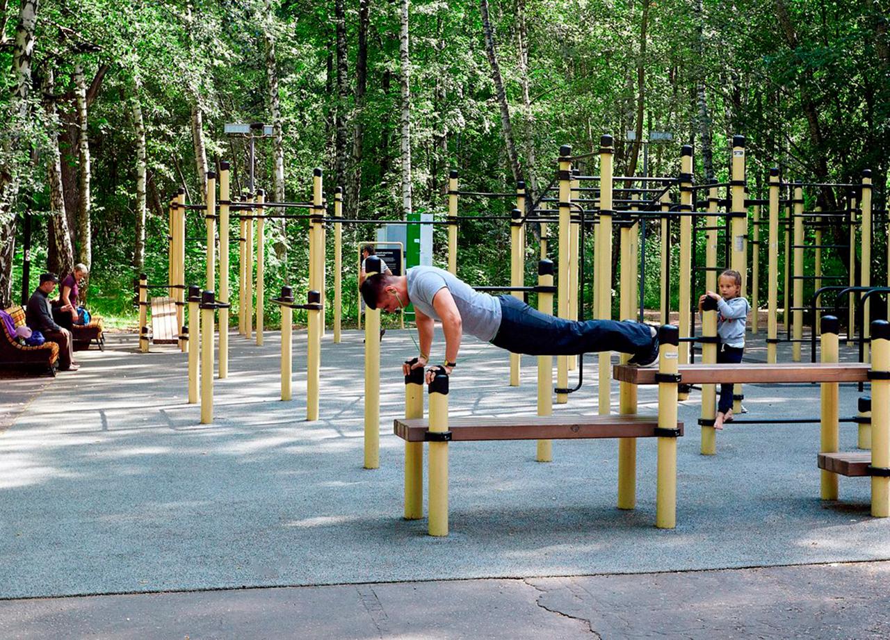 Отмечено влияние уличных спортплощадок на продолжительность жизни москвичей