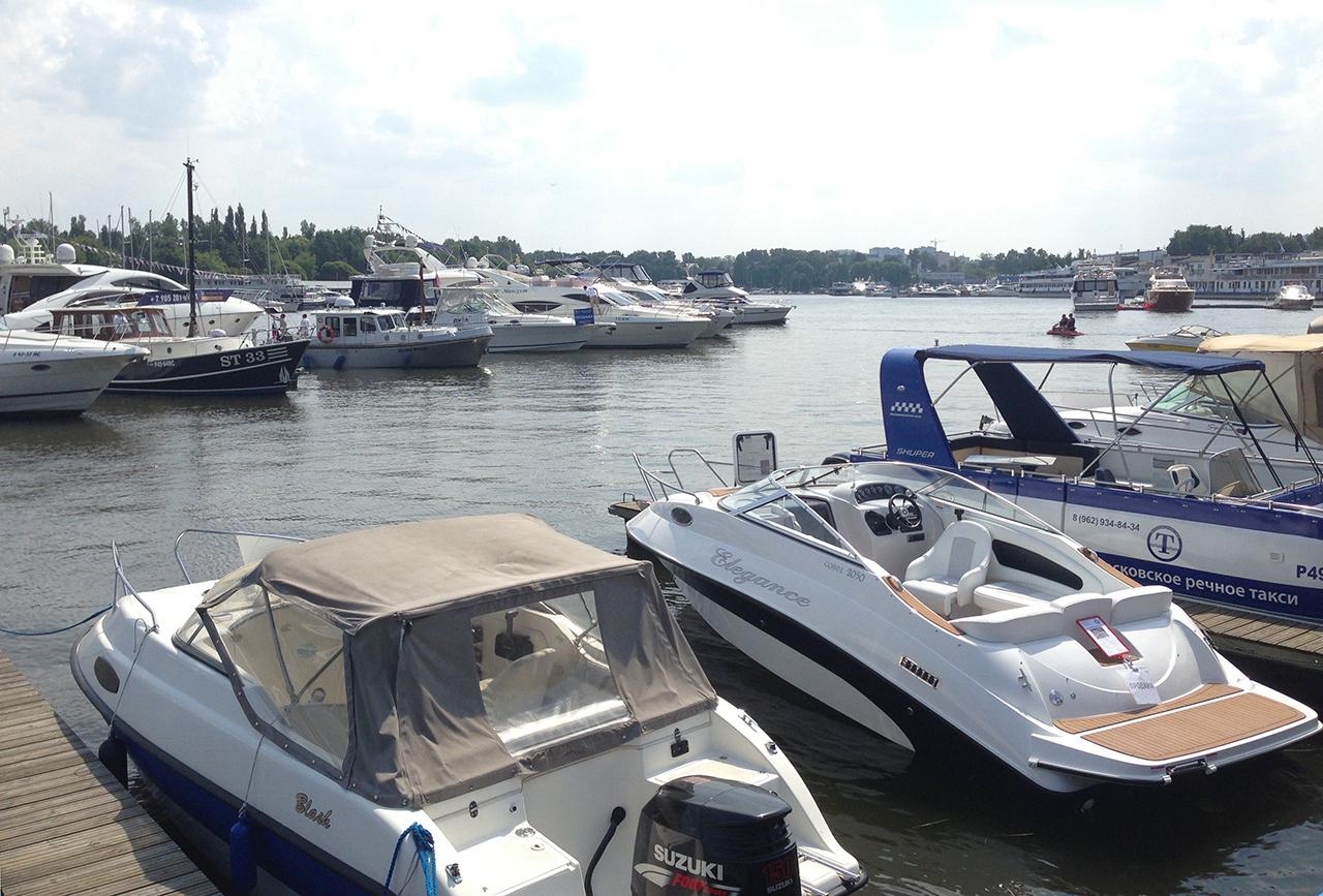 В Подмосковье у предпринимателя украли и разбили яхту