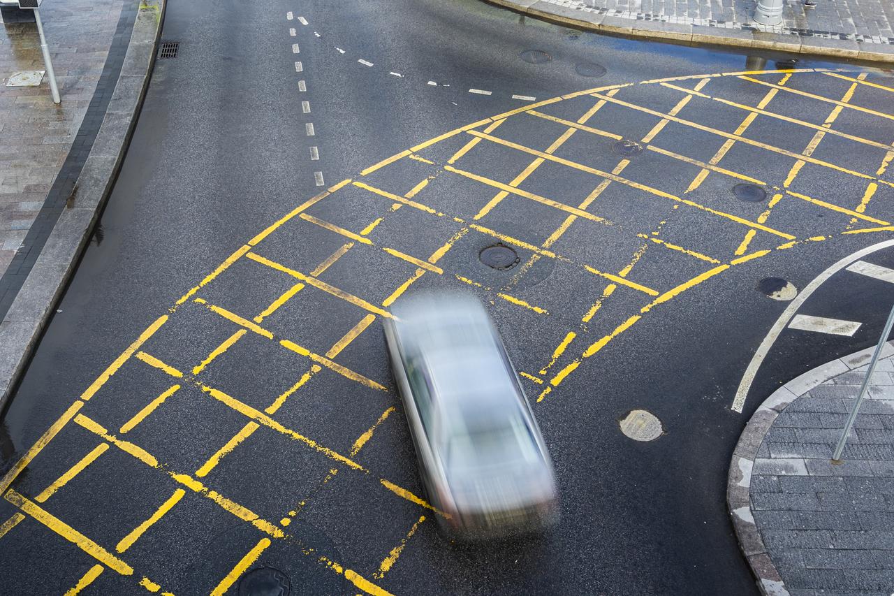 Москвичам описали процесс подготовки к обновлению дорожной разметки