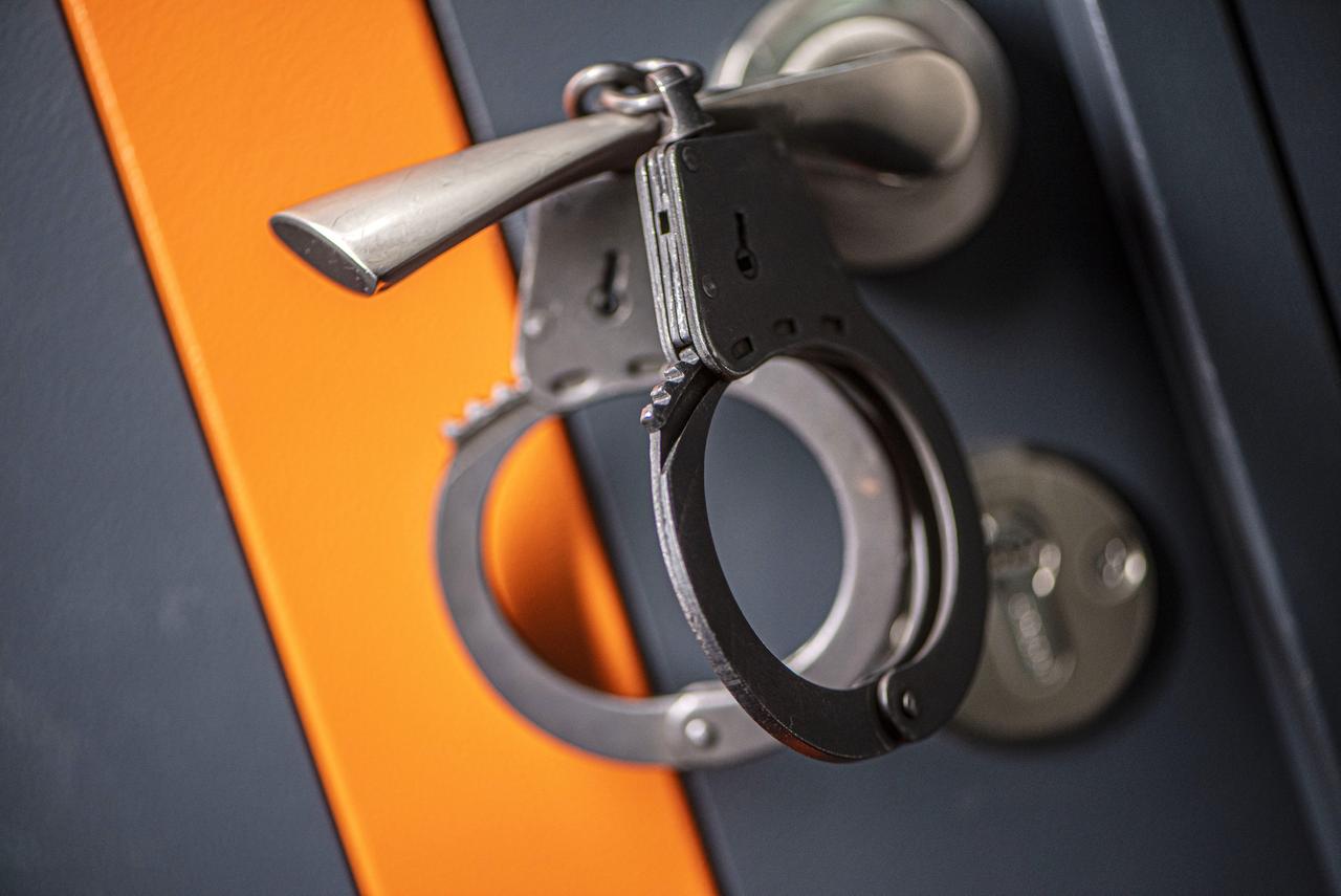 В Московской области родителей 7-летней девочки осудили за издевательства