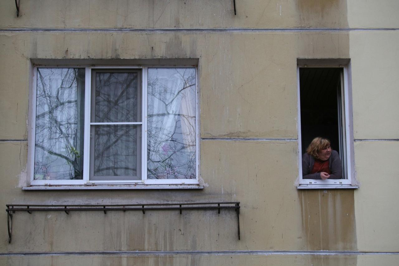 Россиянин упал с 13-го этажа и выжил