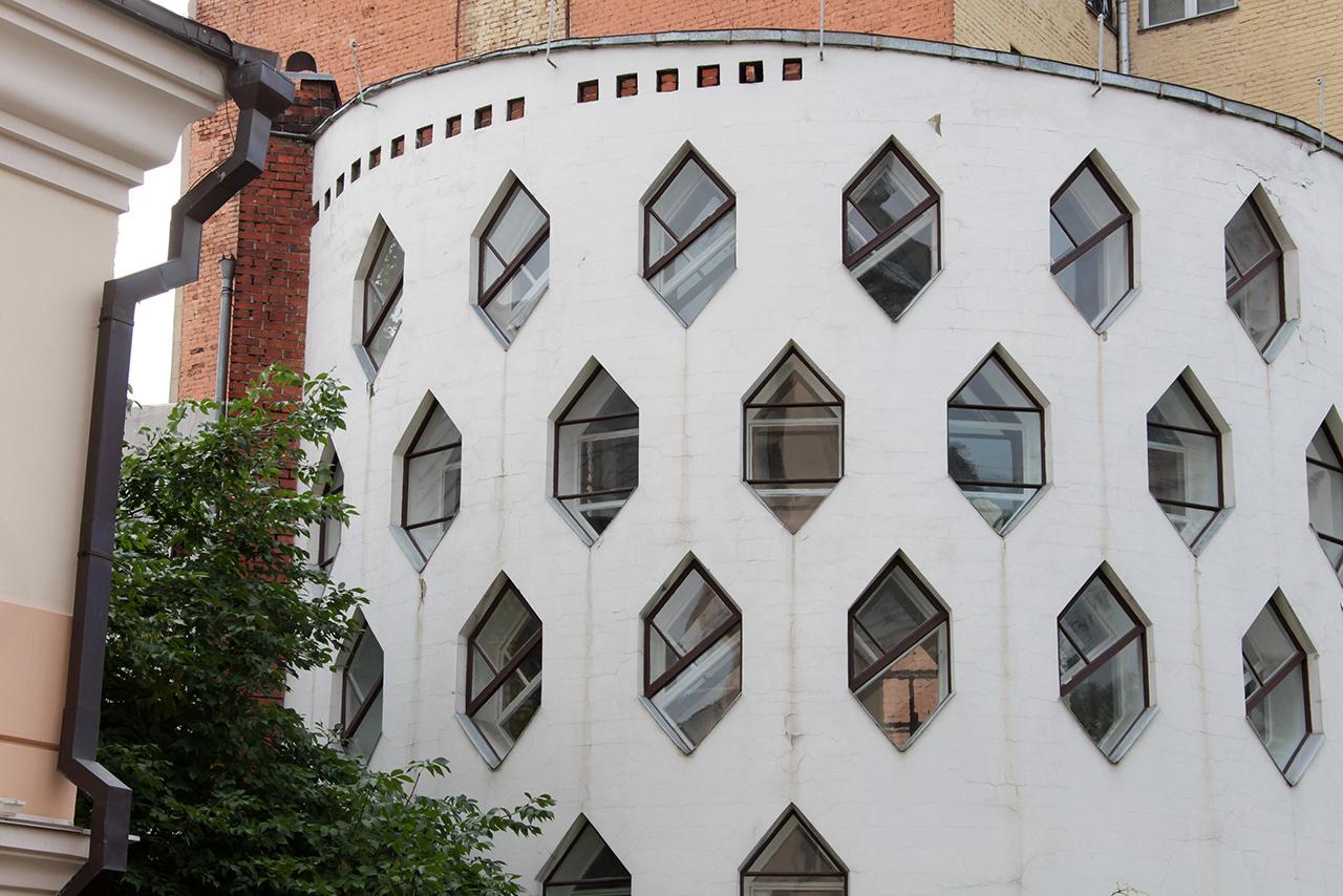 Развенчаны мифы о строительстве дома Мельникова