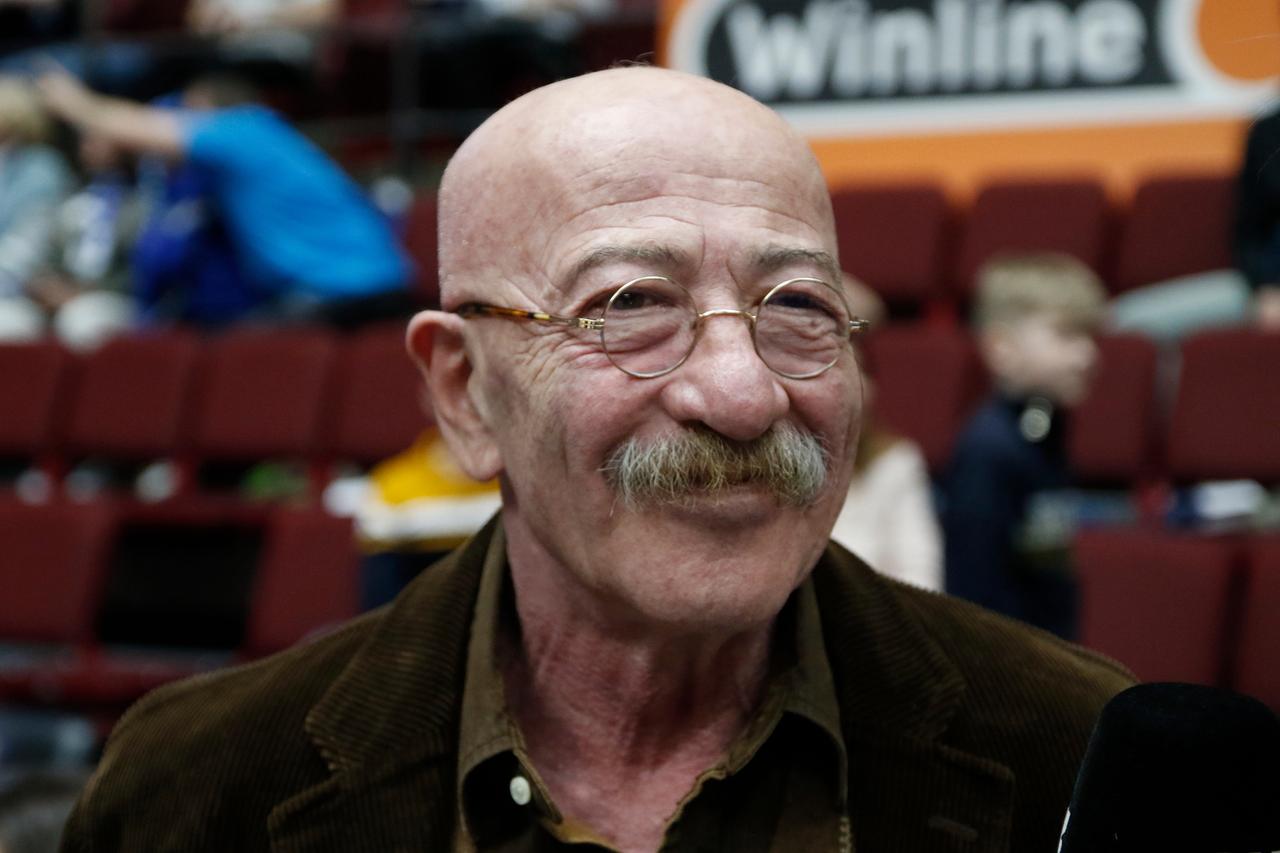 Александр Розенбаум высказался об уехавших из России звездах шоу-бизнеса