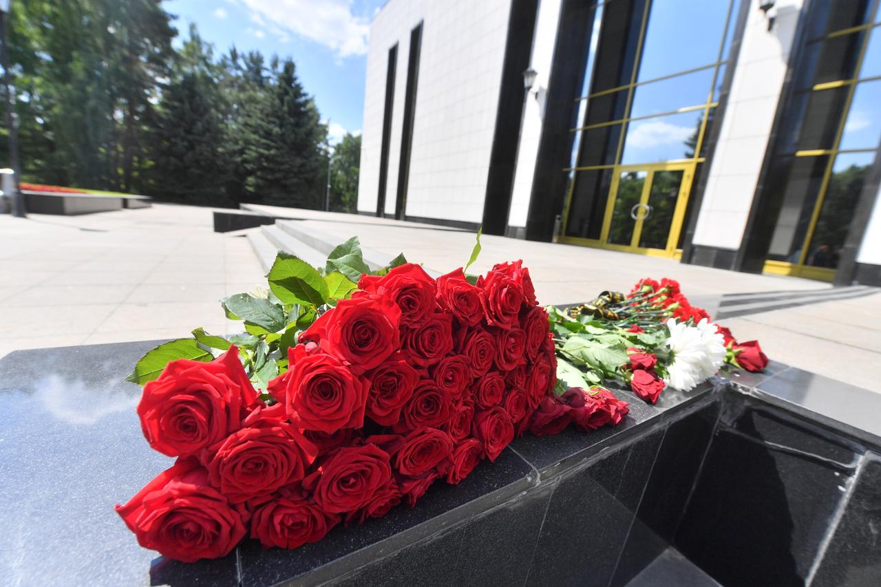 Церемонию прощания с Пьером Нарциссом в Москве снова перенесли