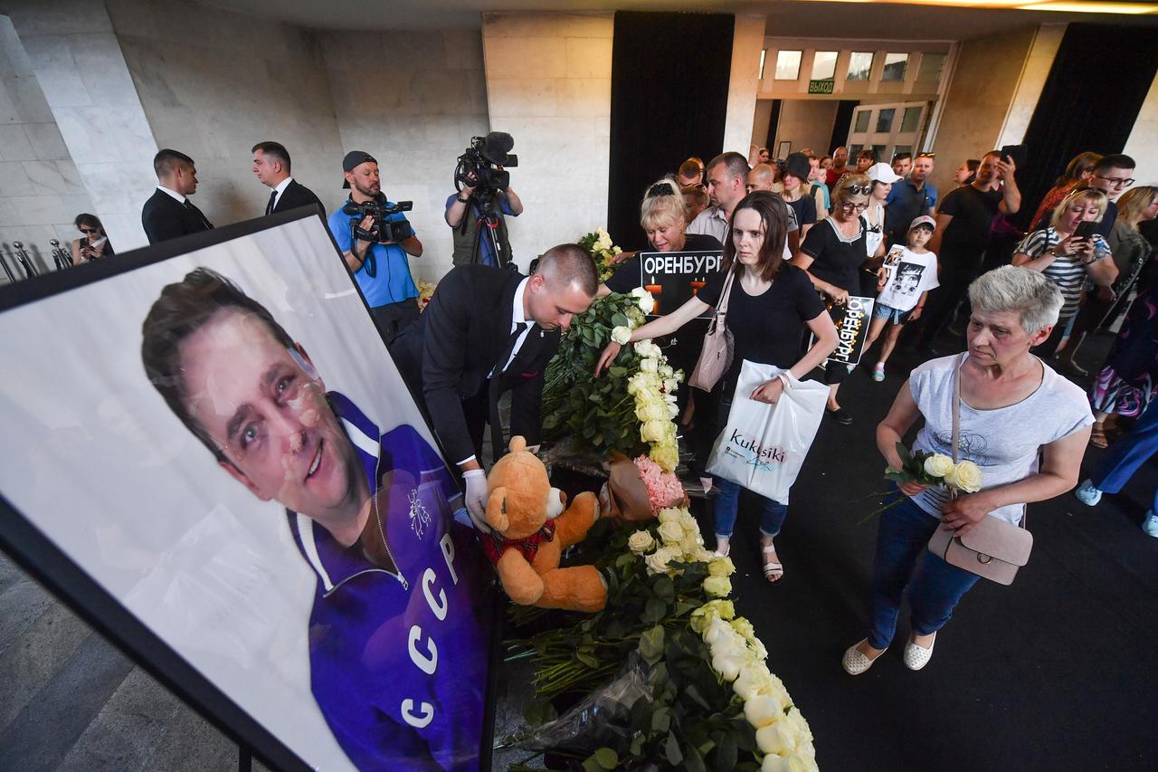 После смерти Шатунова в сети появилась его новая песня