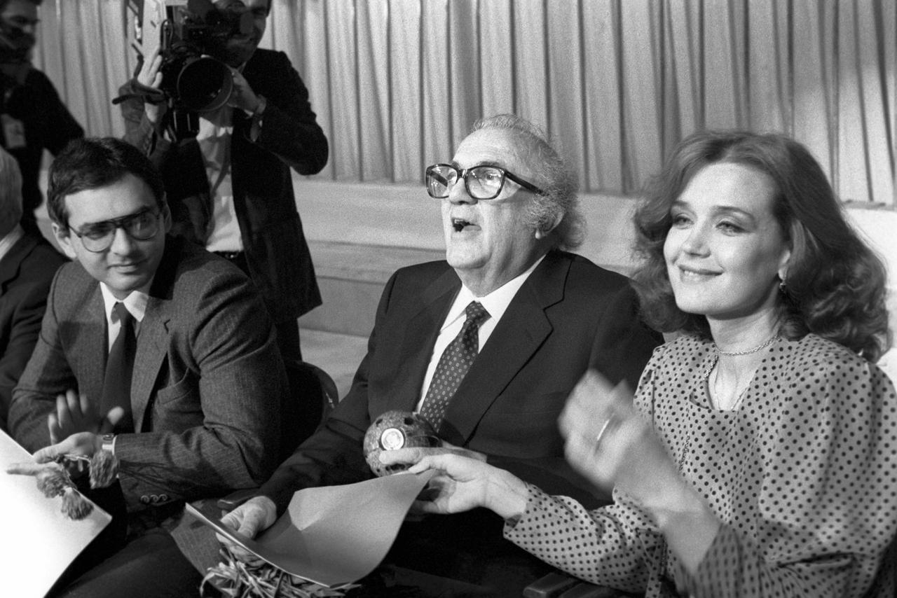 Известный режиссер рассказал о ночных посиделках в баре с мировыми кинозвездами