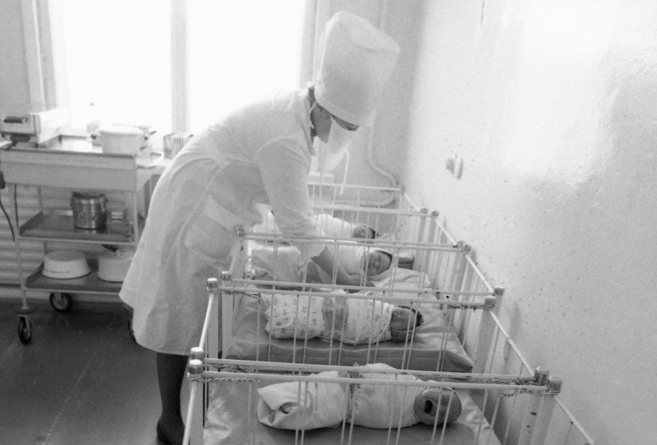 Россияне сравнили советские роддома с современными