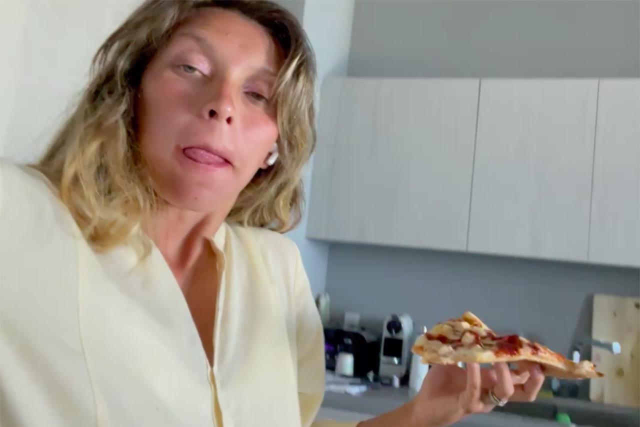 Регина Тодоренко опубликовала видео с родов