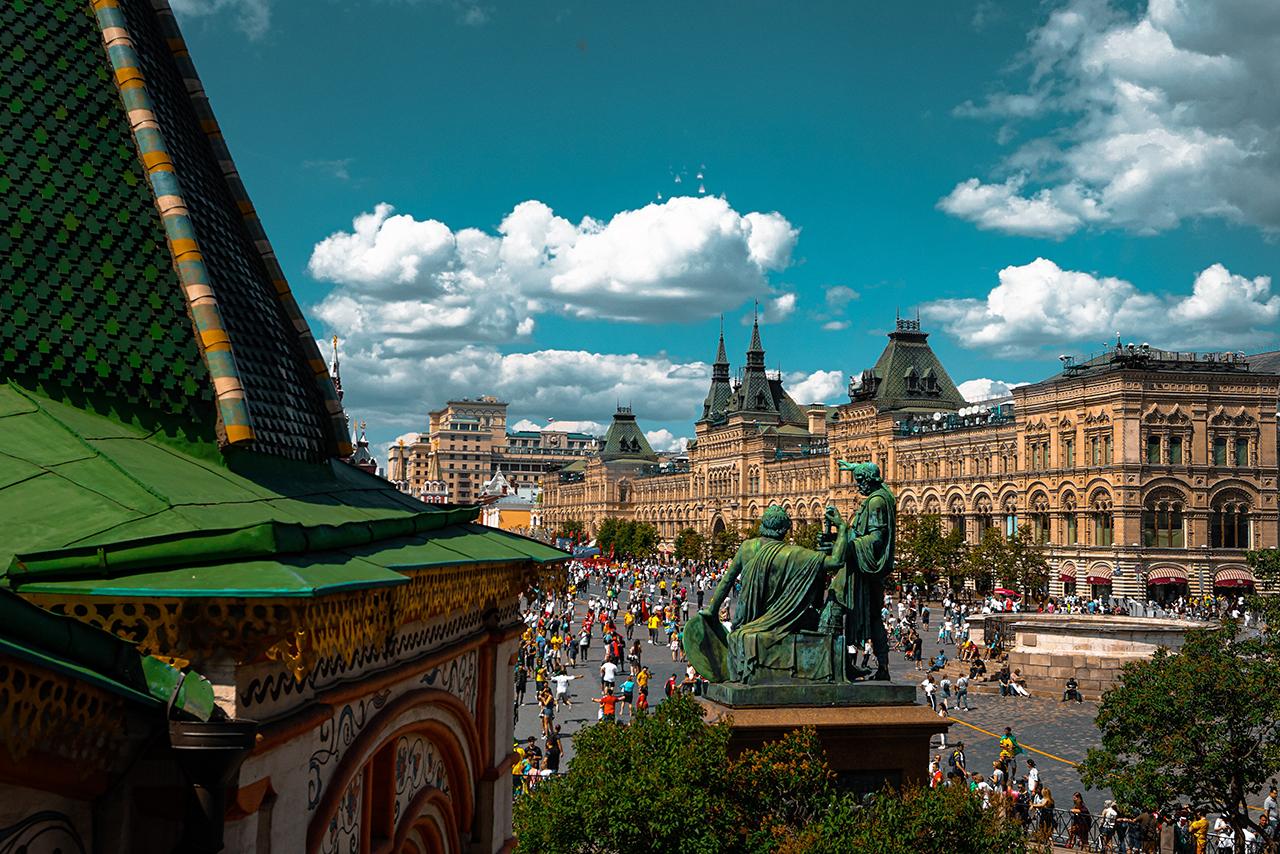 Назван самый популярный город России для спонтанных поездок