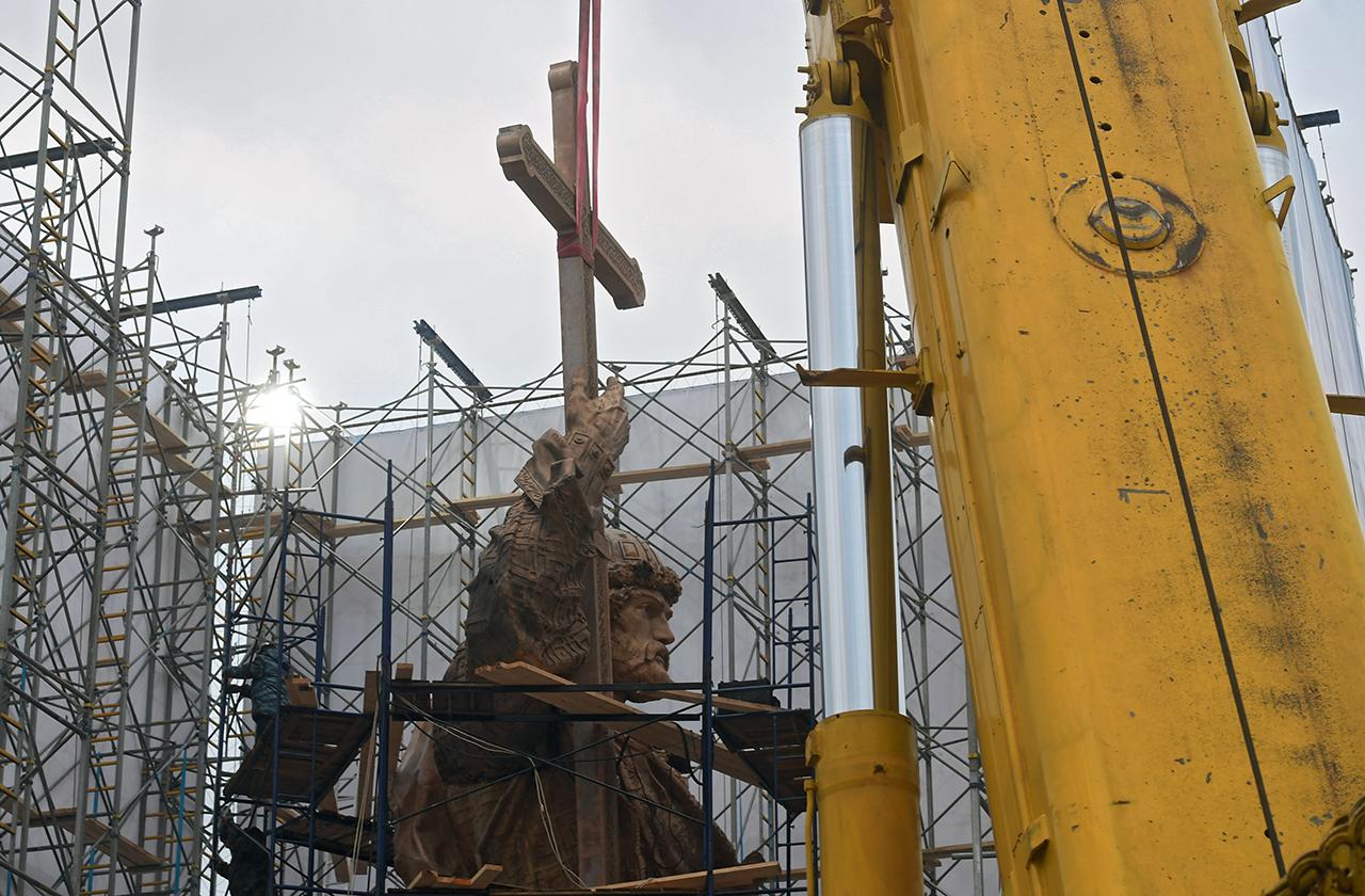 Автор памятника Владимиру Великому назвал Шекспира великим русским писателем