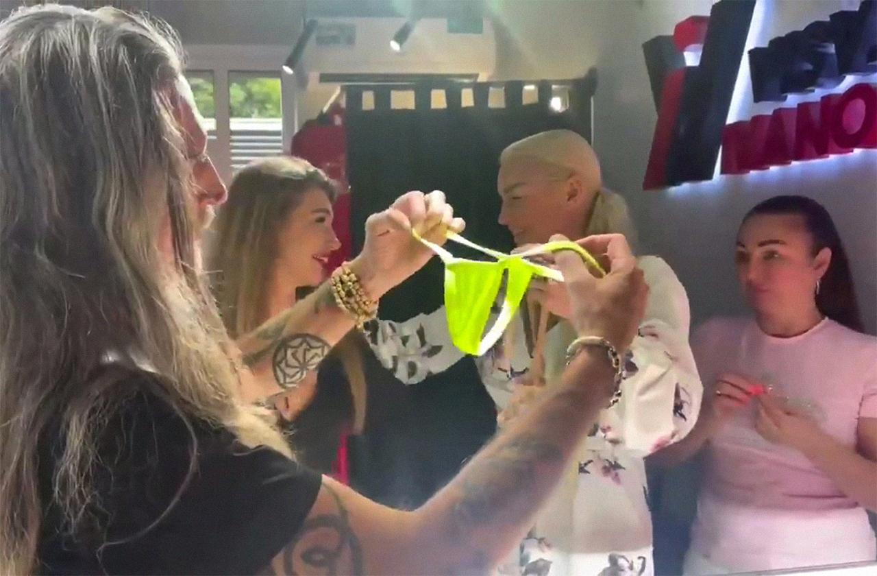 Джигурда помог Волочковой примерить нижнее белье