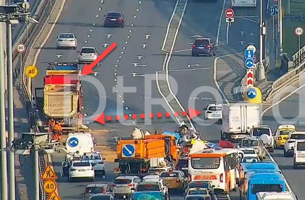 Массовая автоавария произошла на севере Москвы