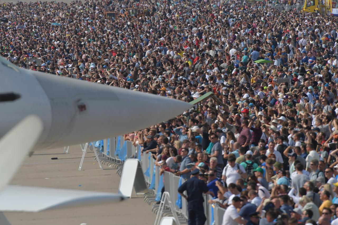 Стала известна численность россиян к концу века