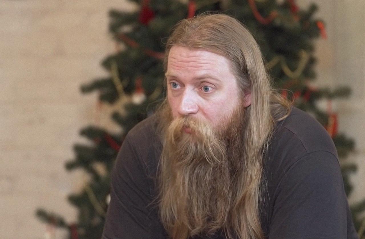 Отец Алисы Тепляковой отреагировал на информацию о гонорарах за съемки