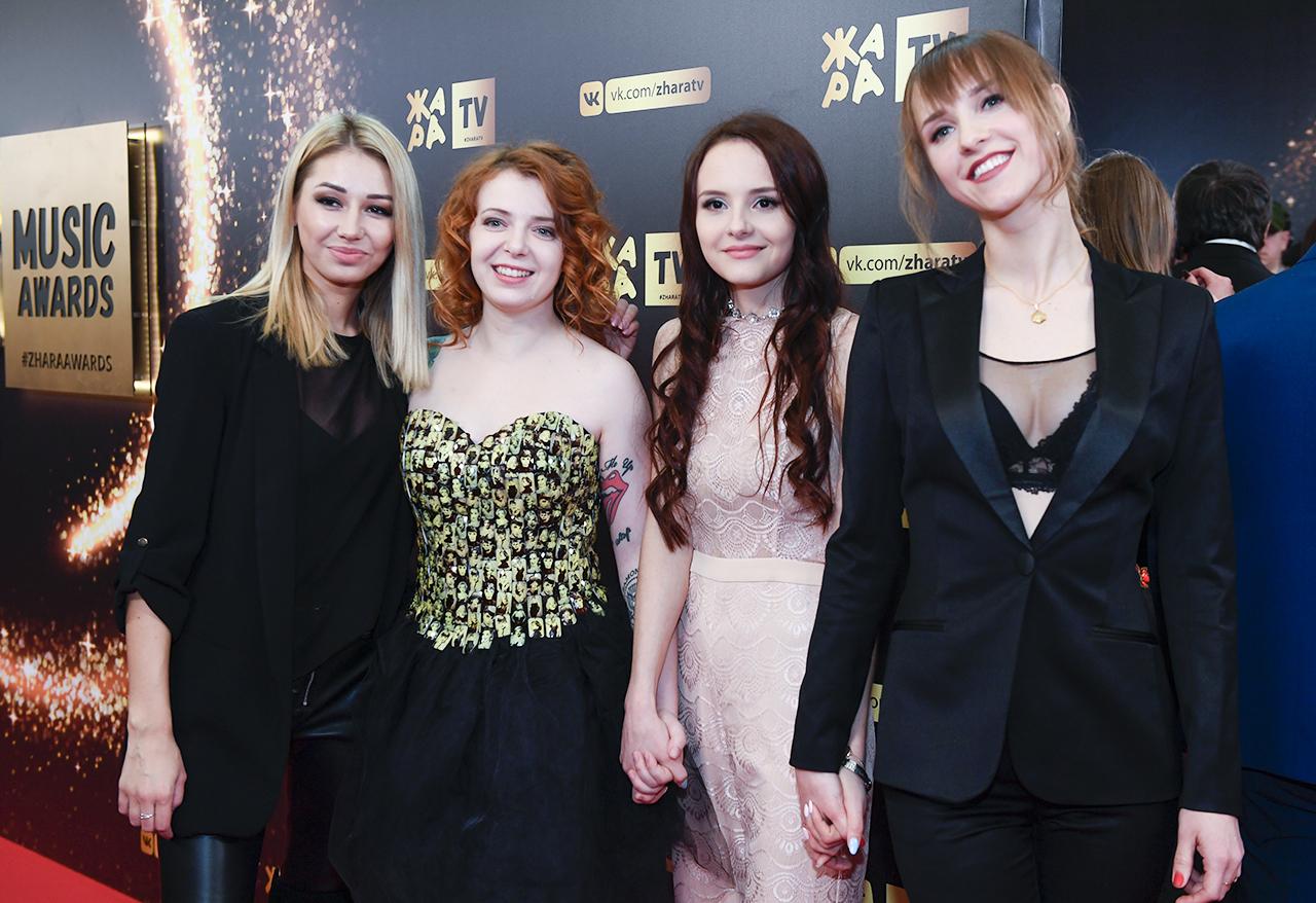 Участницы группы "Ранетки" Лера (Валерия Козлова), Женя (Евгения Огурцова), Нюта (Анна Байдавлетова) и Лена (Елена Третьякова) (слева направо)