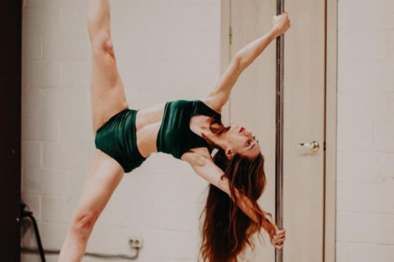 Тренер по танцам на пилоне объяснила их отличие от стриптиза